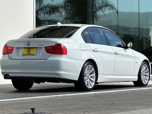 Used 2011 BMW 328i Sedan RWD image 3