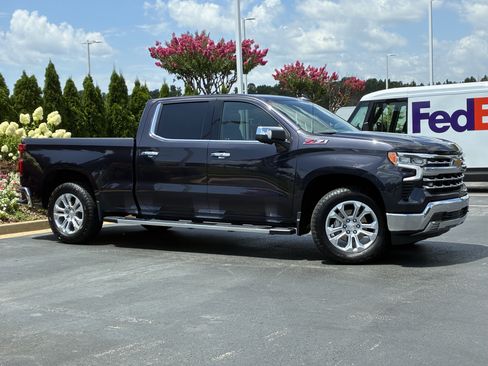 Used 2024 Chevrolet Silverado 1500 LTZ w/ Z71 Off-Road Package AWD/4WD image 3