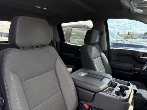 Used 2022 GMC Sierra 1500 Elevation w/ X31 Off-Road Package AWD/4WD image 6