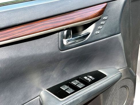 Used 2016 Lexus ES 350 w/ Luxury Package w/Wood Trim image 11