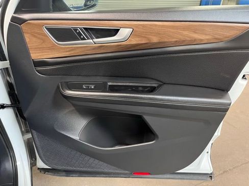 Used 2024 Volkswagen Atlas SE image 11