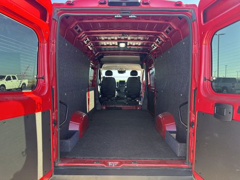 Used 2024 RAM ProMaster 3500 w/ Leather Interior Group image 2