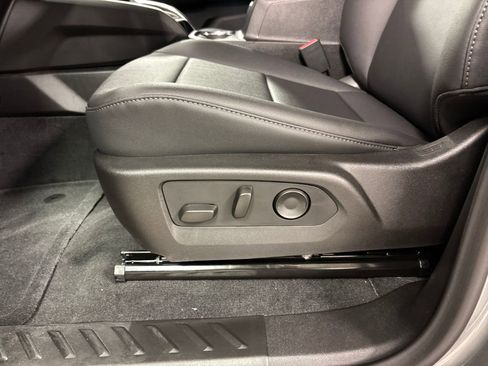 New 2026 GMC Canyon Elevation w/ Convenience Package image 20