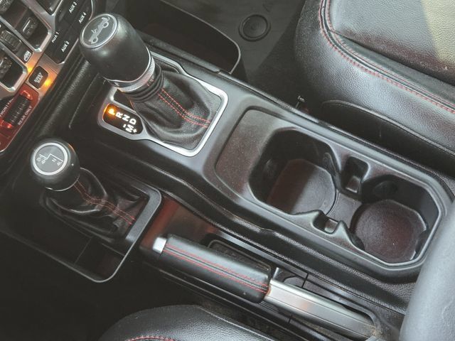 Used 2018 Jeep Wrangler Unlimited Rubicon AWD/4WD image 19