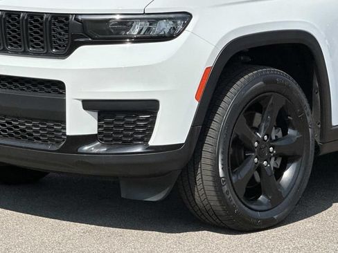 Used 2023 Jeep Grand Cherokee L Altitude AWD/4WD image 56