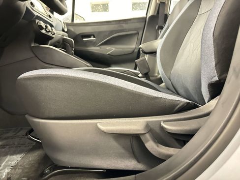 New 2025 Nissan Versa SV w/ Trunk Package image 21