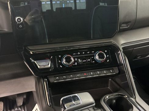 Used 2024 GMC Sierra 1500 AT4X image 14