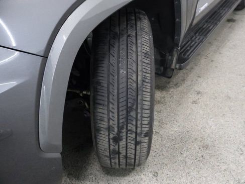 Used 2023 Toyota Sequoia Limited image 4