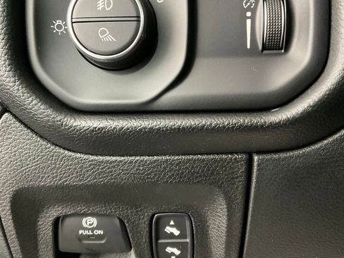 Used 2022 RAM 1500 Big Horn image 28