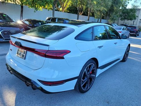 New 2025 Audi S6 e-tron Premium Plus image 8