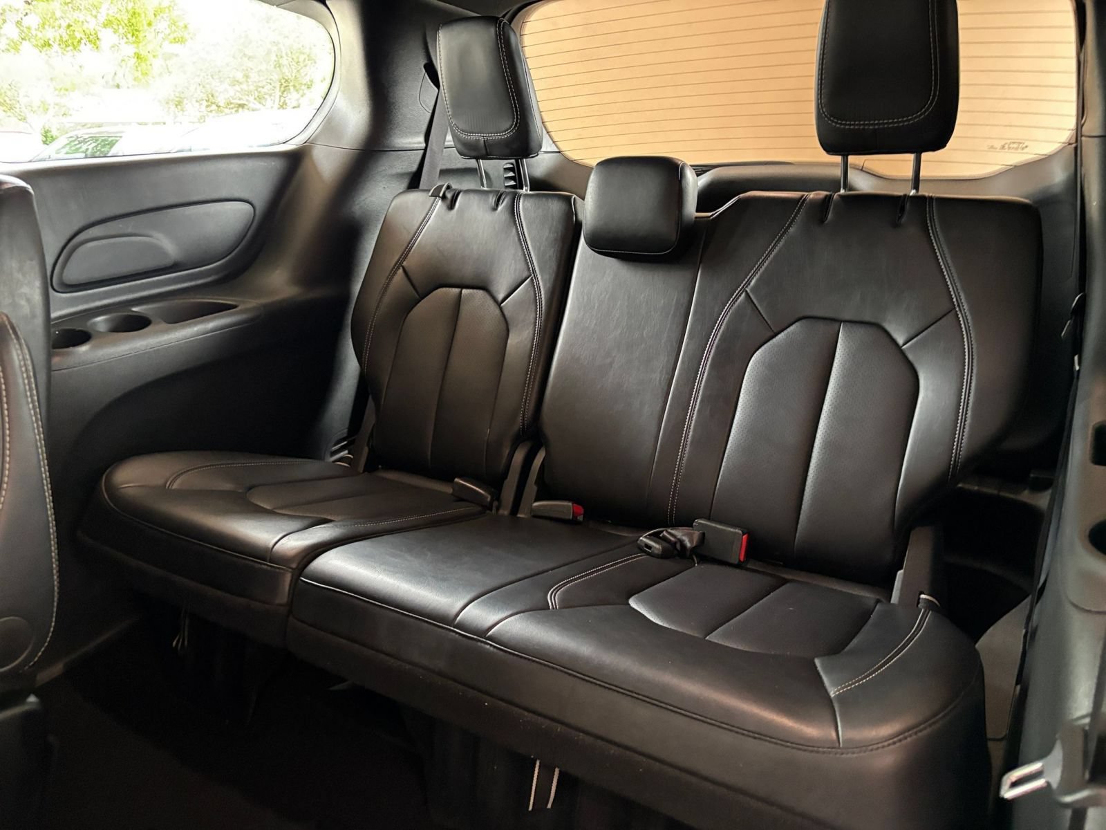 Used 2025 Chrysler Pacifica Select FWD image 29