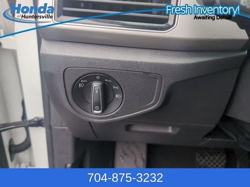 Used 2018 Volkswagen Atlas SEL image 24