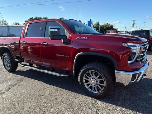 New 2026 Chevrolet Silverado 2500 LTZ w/ LTZ Premium Package AWD/4WD image 6