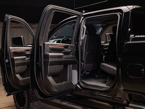 Used 2024 GMC Sierra 2500 Denali w/ Denali Reserve Package image 31