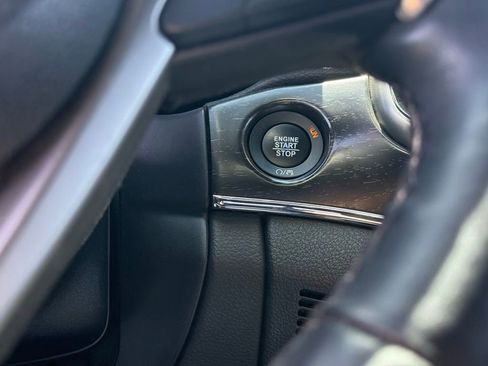 Used 2018 Jeep Grand Cherokee Limited AWD/4WD image 21
