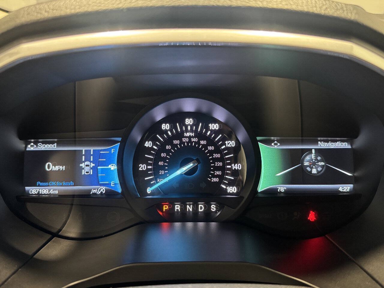 Used 2019 Ford Edge Titanium w/ Equipment Group 301A AWD/4WD image 30