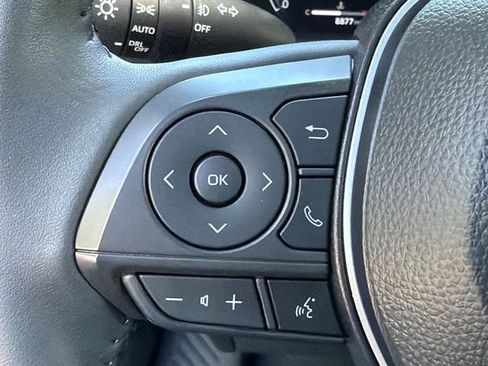 Used 2026 Toyota Corolla Cross XLE w/ Convenience Package FWD image 25