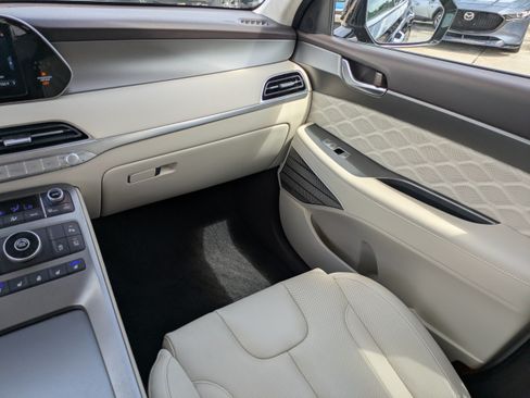 Used 2020 Hyundai Palisade Limited FWD image 16