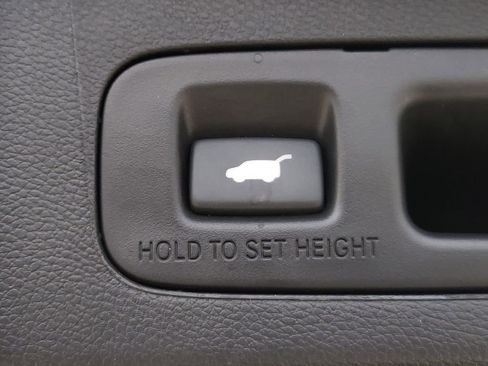 Used 2020 Honda CR-V Touring image 12