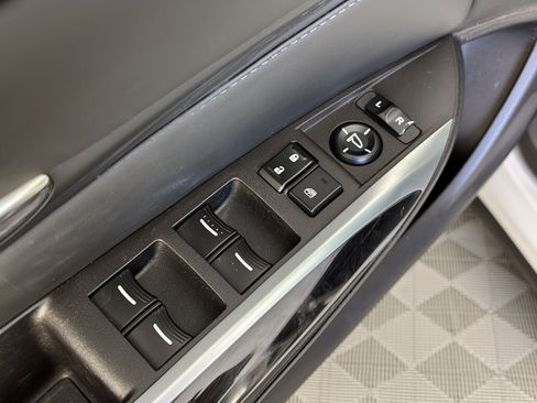 Used 2018 Acura TLX FWD image 15
