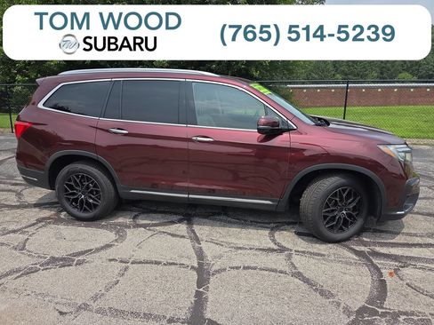 Used 2020 Honda Pilot Touring image 1