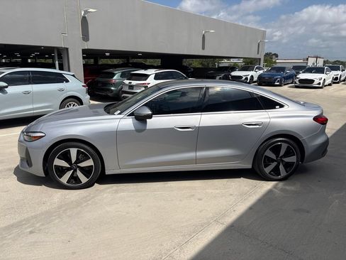 Used 2025 Audi A5 2.0T Premium w/ Convenience Package AWD/4WD image 9