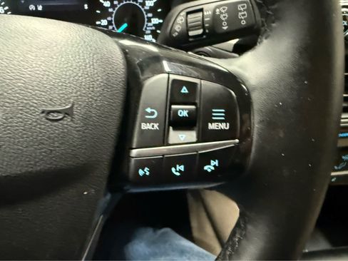 Used 2021 Ford Escape SE w/ Cold Weather Package AWD/4WD image 27