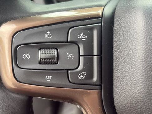 Used 2024 Chevrolet Tahoe High Country AWD/4WD image 20