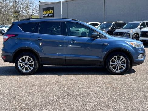 Used 2018 Ford Escape SE w/ SE SYNC Package AWD/4WD image 37