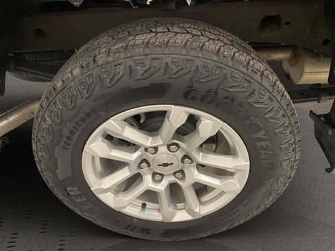 Used 2025 Chevrolet Silverado 1500 RST AWD/4WD image 37