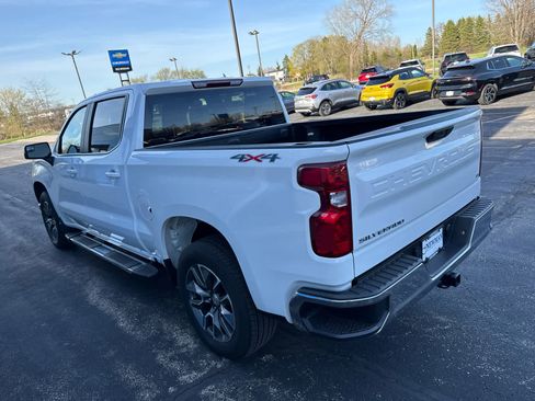 Used 2023 Chevrolet Silverado 1500 LT AWD/4WD image 10