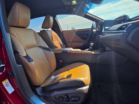 Used 2019 Lexus ES 350 w/ Accessory Package FWD image 19
