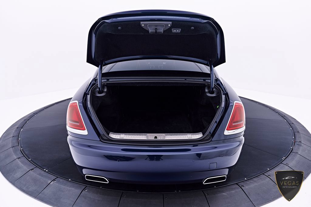 Used 2017 Rolls-Royce Wraith RWD image 29