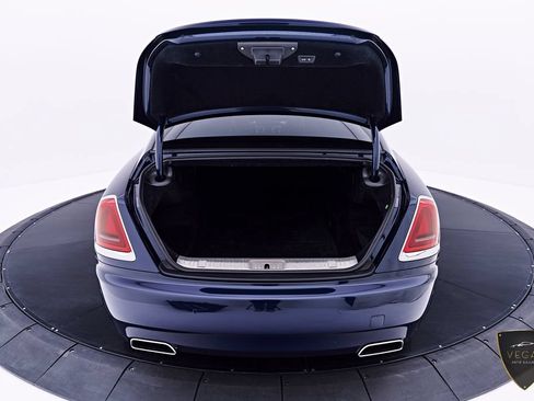 Used 2017 Rolls-Royce Wraith RWD image 29