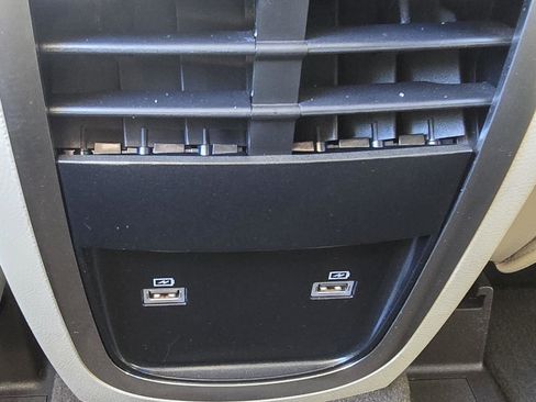 Used 2019 Lincoln MKC Premiere image 12