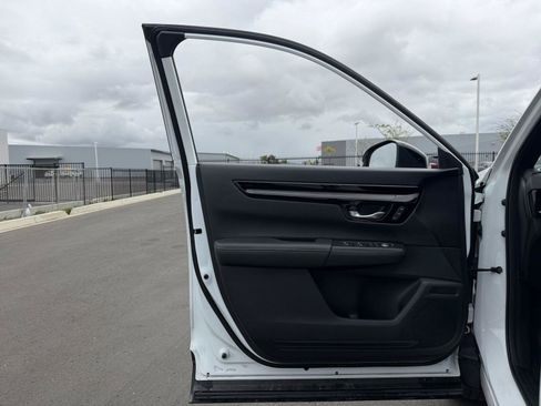 Used 2023 Honda CR-V Sport Touring image 14