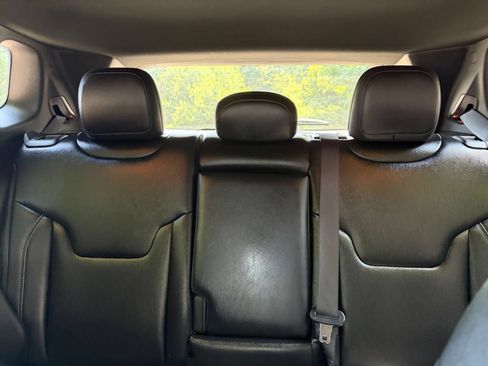 Used 2025 Jeep Compass Limited AWD/4WD image 39