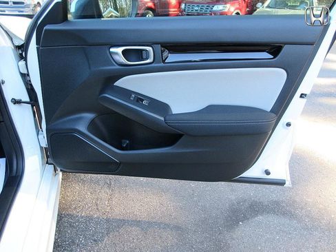Used 2024 Honda Civic EX image 19