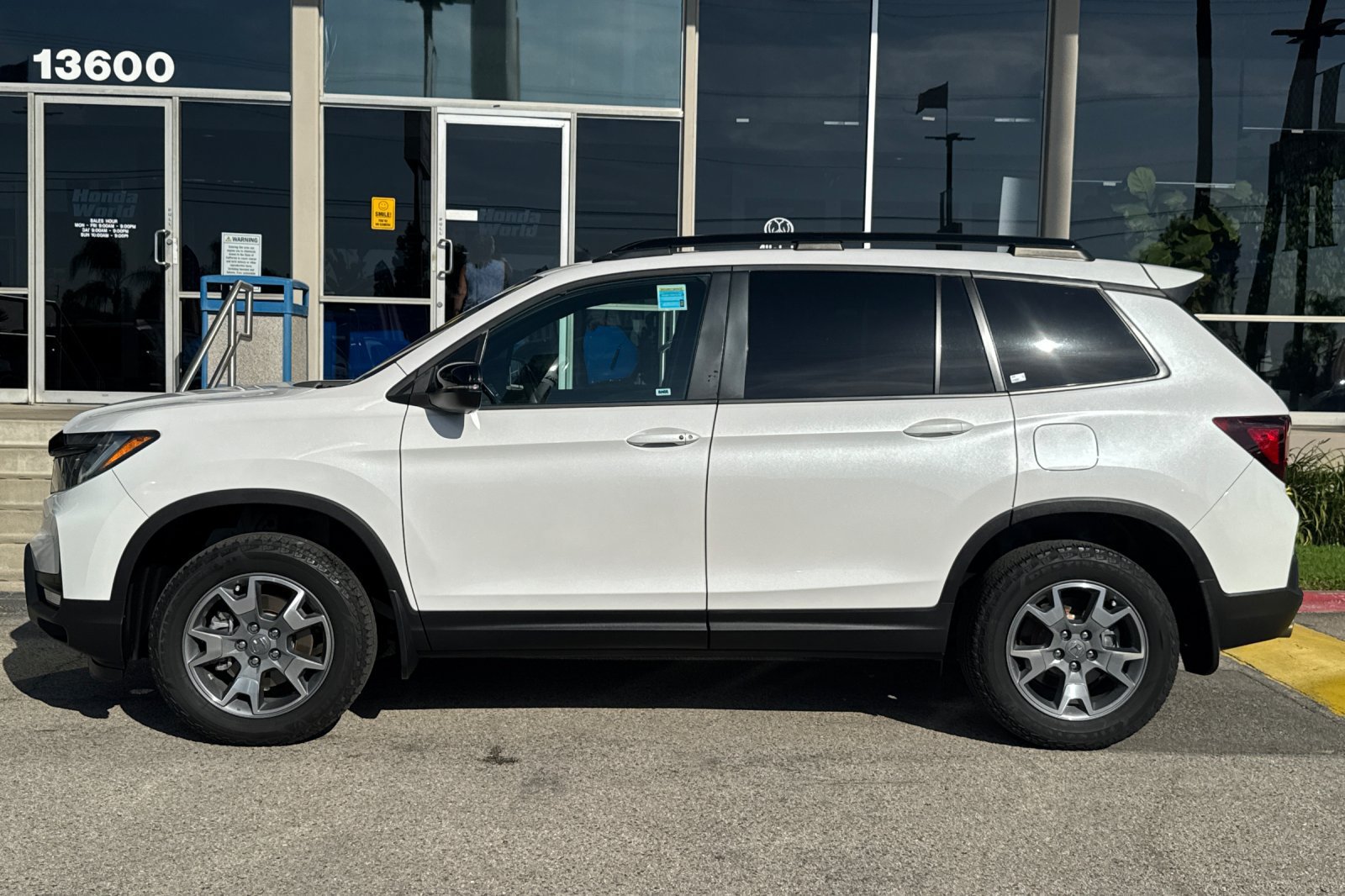 Certified 2023 Honda Passport TrailSport image 7