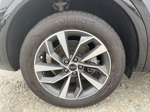 Used 2024 Audi Q5 2.0T Premium w/ Summer of Audi Package image 16