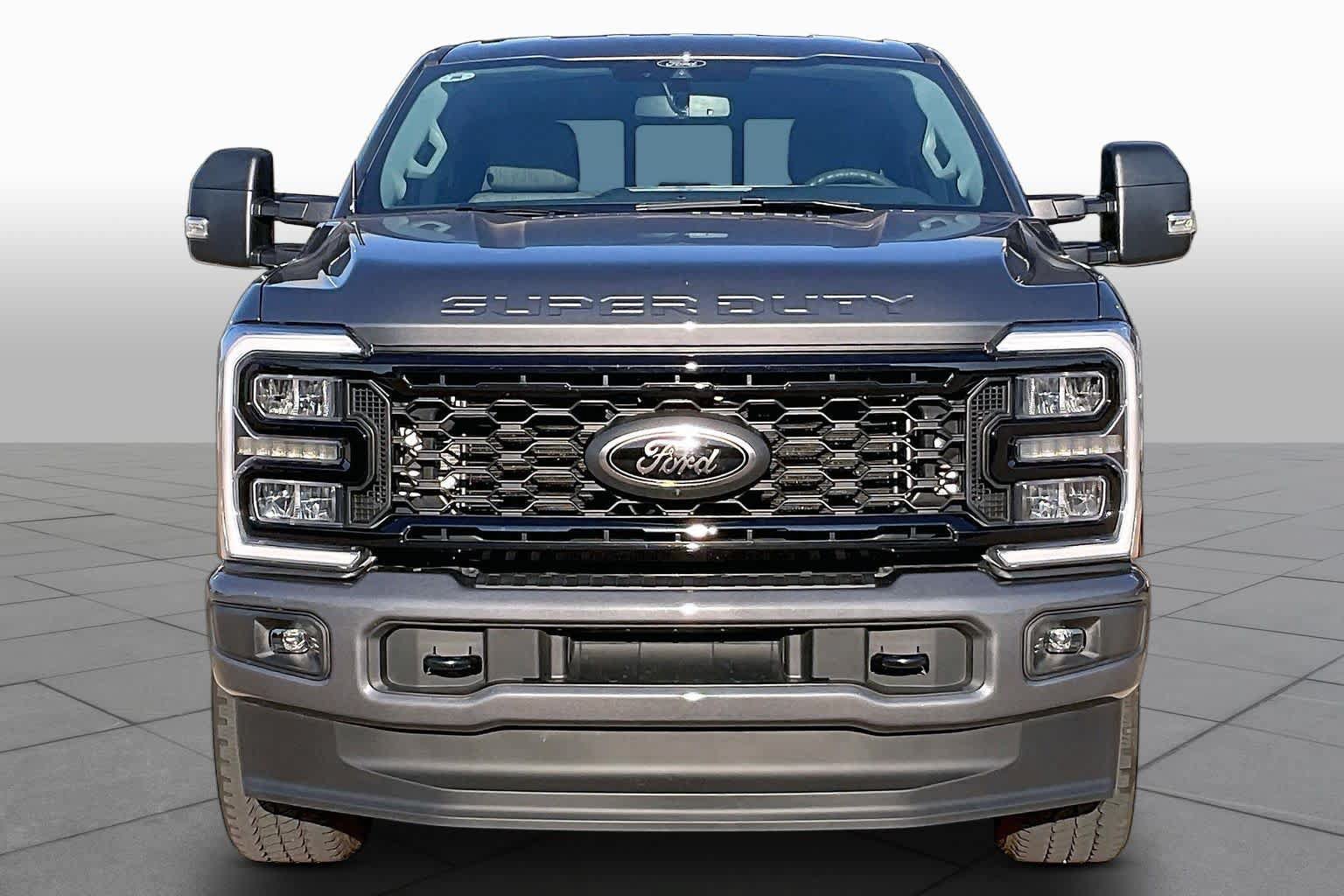 Used 2026 Ford F250 XLT w/ XLT Premium Package AWD/4WD image 5