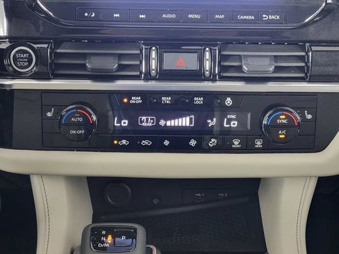 Used 2023 Nissan Pathfinder SL w/ SL Premium Package AWD/4WD image 23