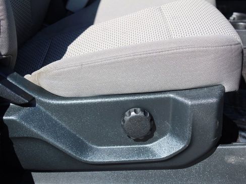 Used 2015 Ford F150 XLT w/ Equipment Group 301A Mid AWD/4WD image 21