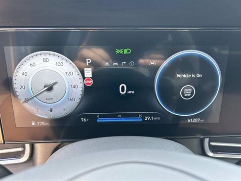 Used 2024 Hyundai Elantra SEL image 30