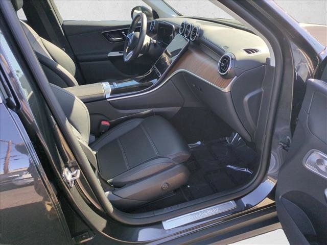 Used 2023 Mercedes-Benz GLC 300 image 24