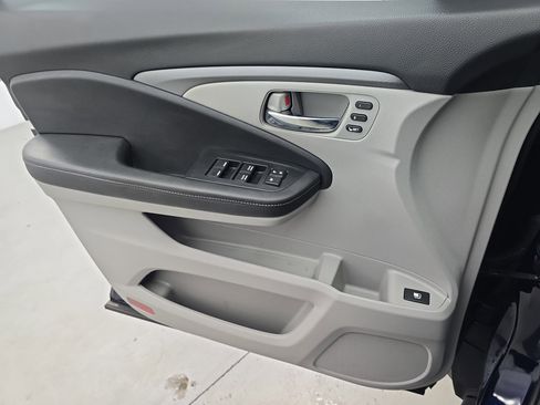 Certified 2023 Honda Ridgeline RTL image 25