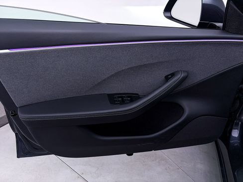Used 2024 Tesla Model 3 Standard Range RWD image 15