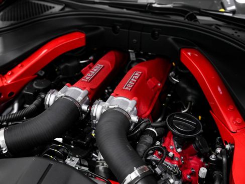Used 2023 Ferrari Roma image 29