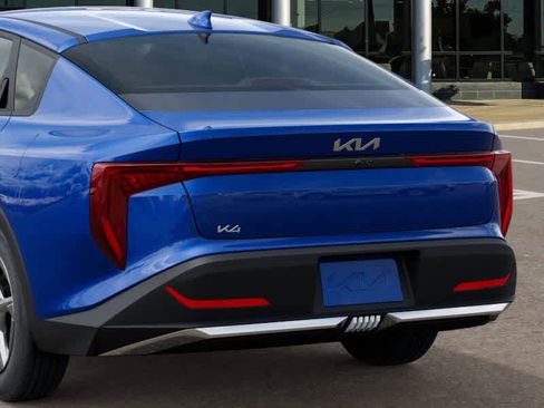 New 2026 Kia K4 LXS image 13