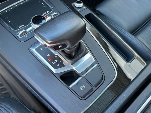 Used 2019 Audi Q5 2.0T Premium Plus w/ Premium Plus Package image 29